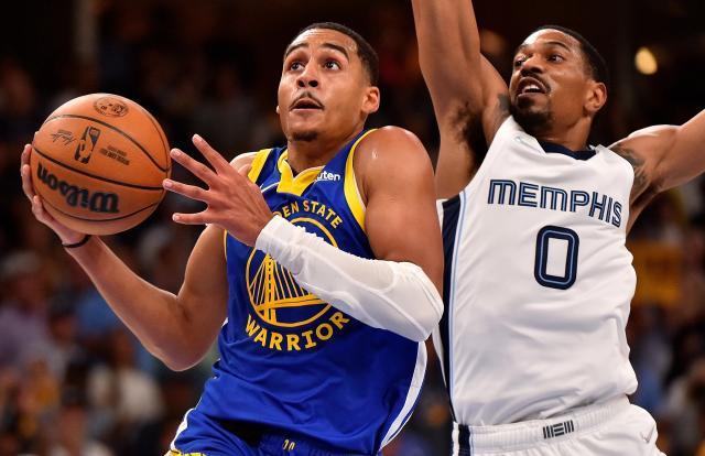 PP电子官方-普尔替补神勇+团队篮板拼抢 勇士险胜灰熊拿下G1